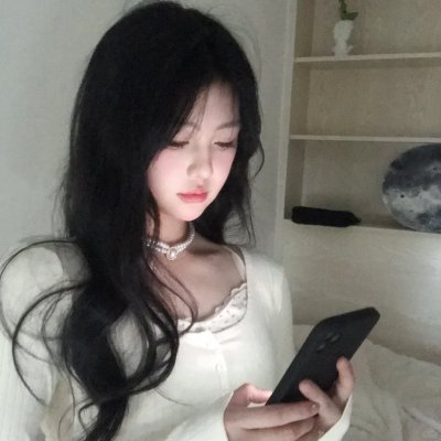 露滴桃花日夜春